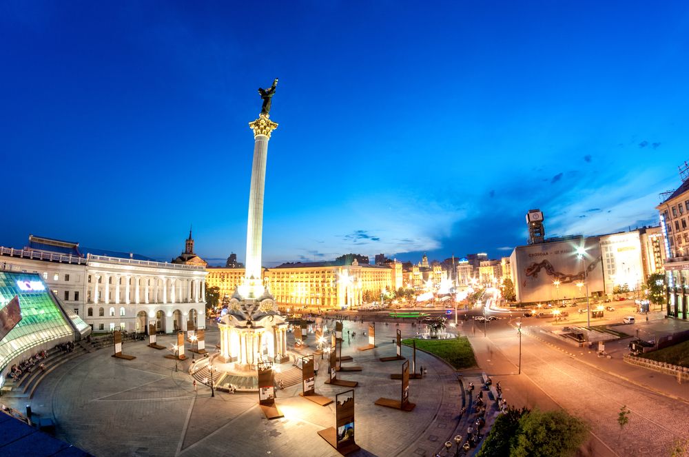 Вечерний Майдан Незалежности