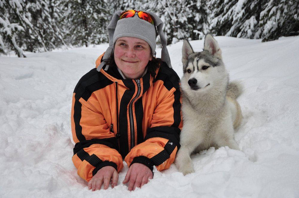 Женщина и хаски