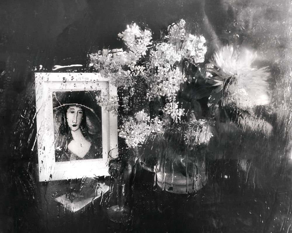 О чем-то дождь шептал