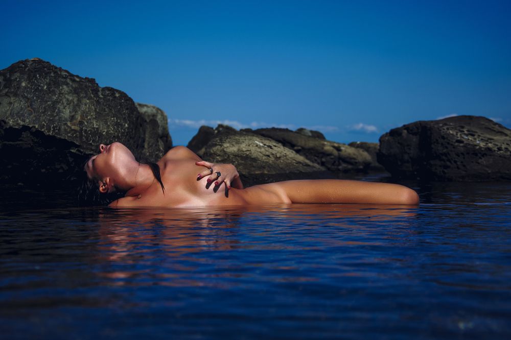 Photograph by ANTON KHOMENKO https://www.patreon.com/ant_vipp