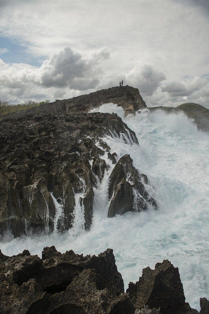 Между небом и океаном