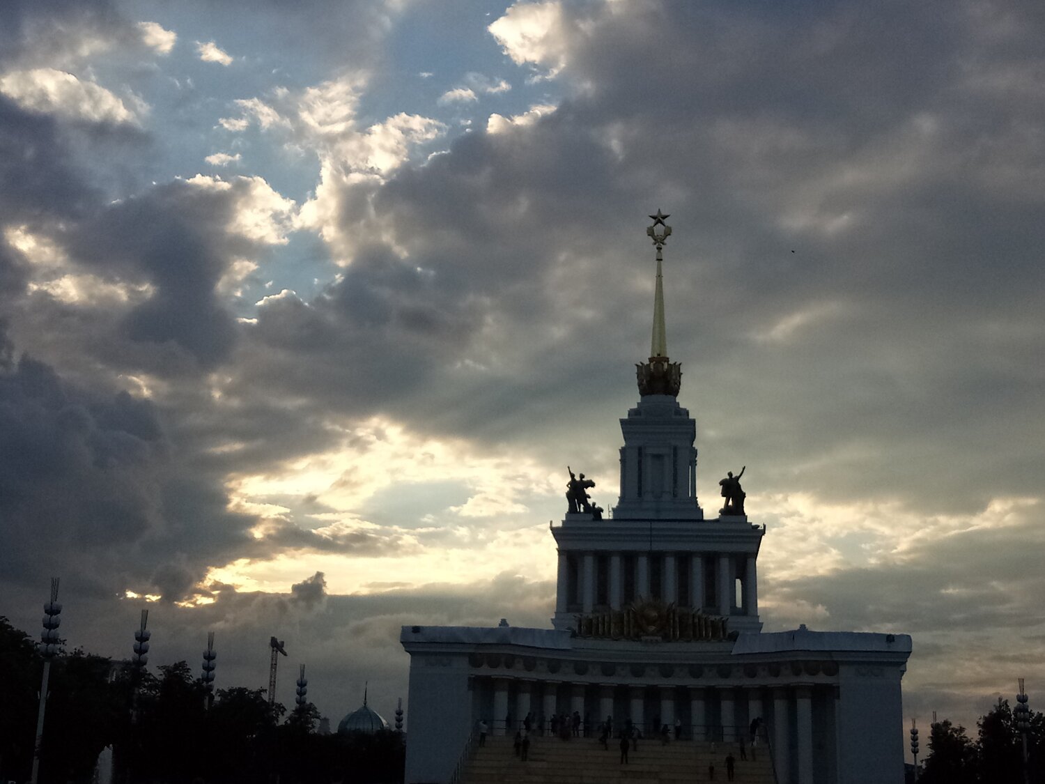 Огни ВДНХ