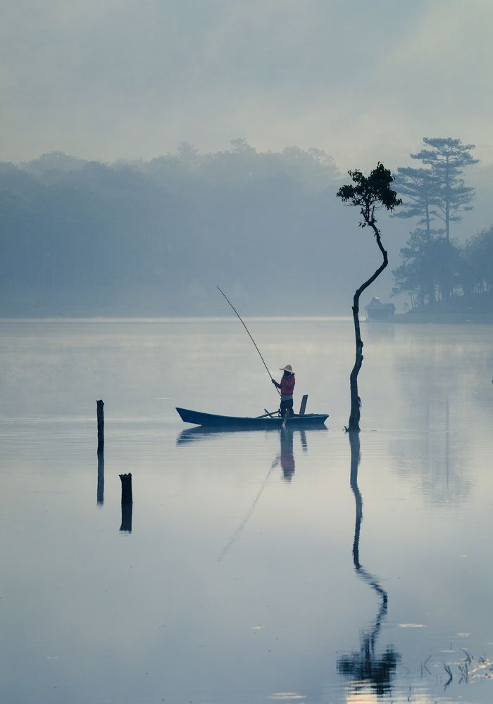 Tuyen Lam lake at dawn