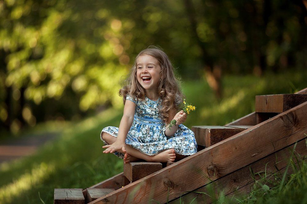 детский искренний смех