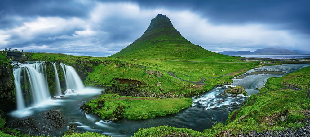 Kirkjufell and waterfalls, Iceland