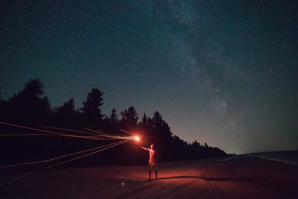 Под черным небом августа