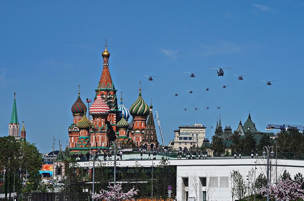 Парад победы в Москве.