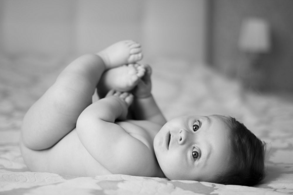 Арсений 5 месяцев черно-белая