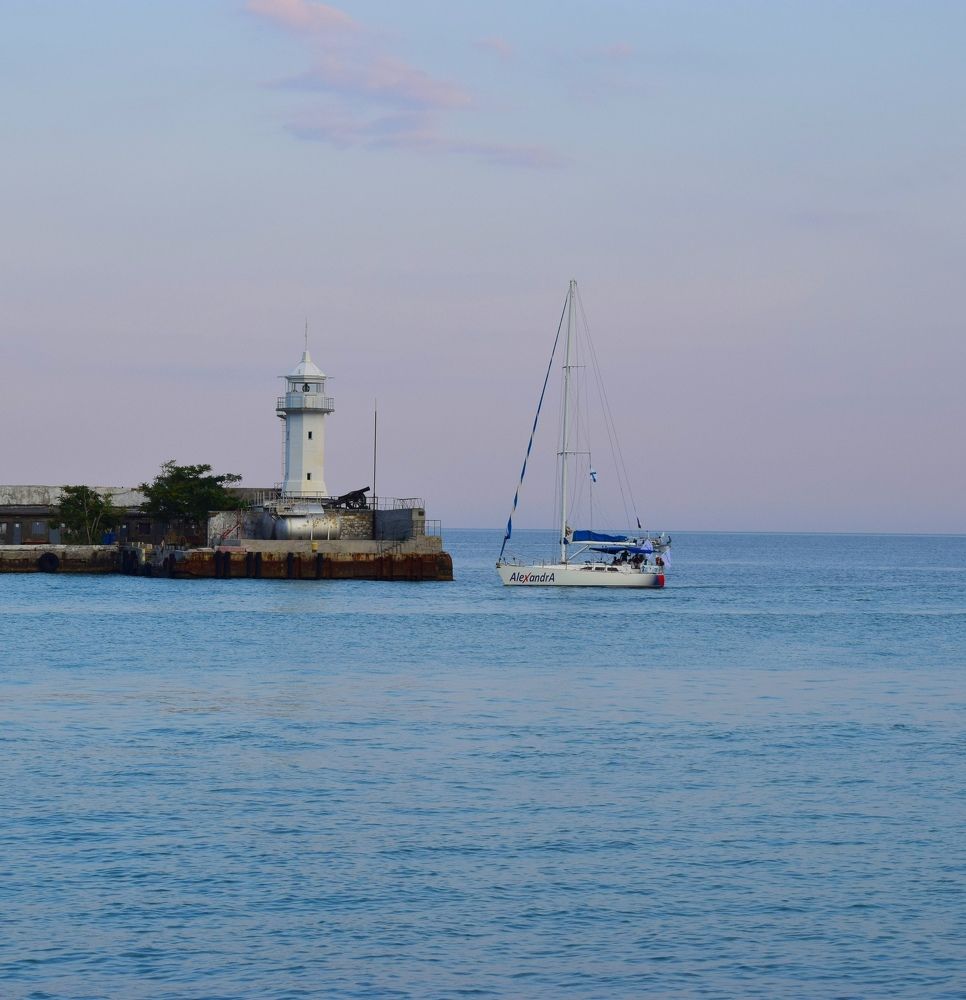 Маяк в Ялте