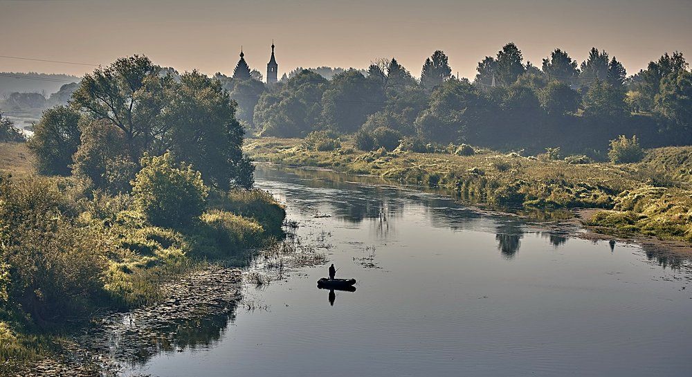 Туманное утро на реке Нерль.