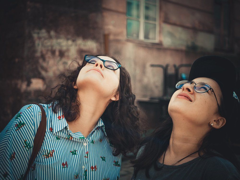 Что-то падает