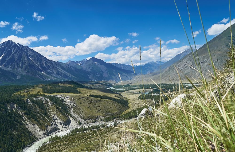 Необъятные просторы ущелья