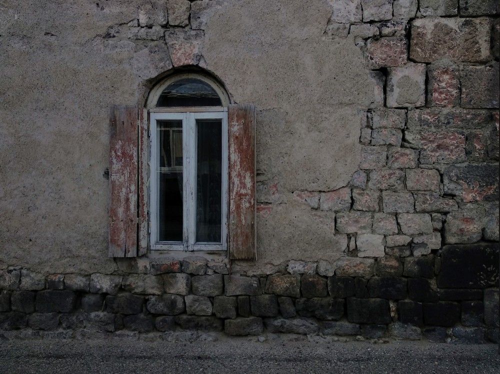 Окно . Александрополь -Гюмри