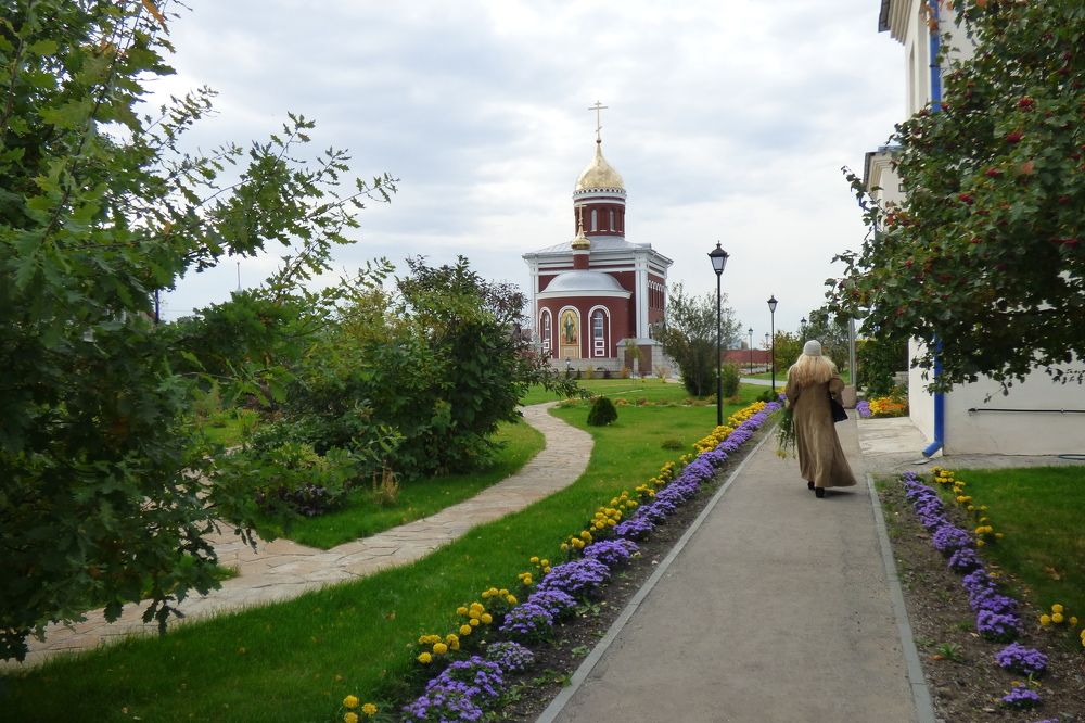 Монастырь.