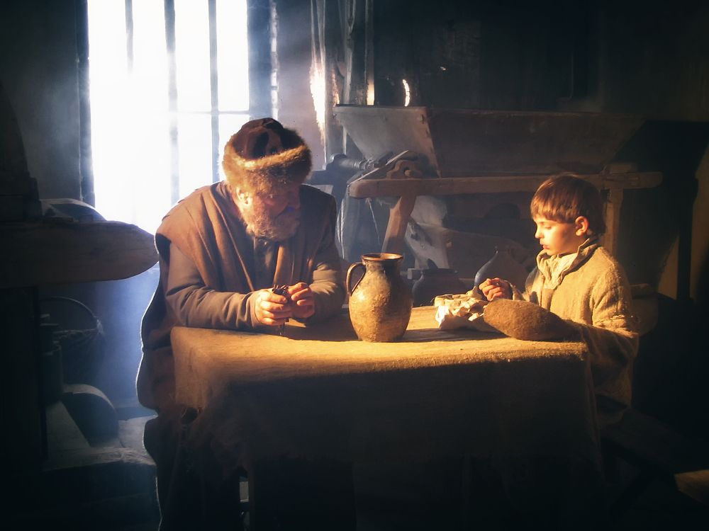 СТАРЫЙ МЕЛЬНИК ...