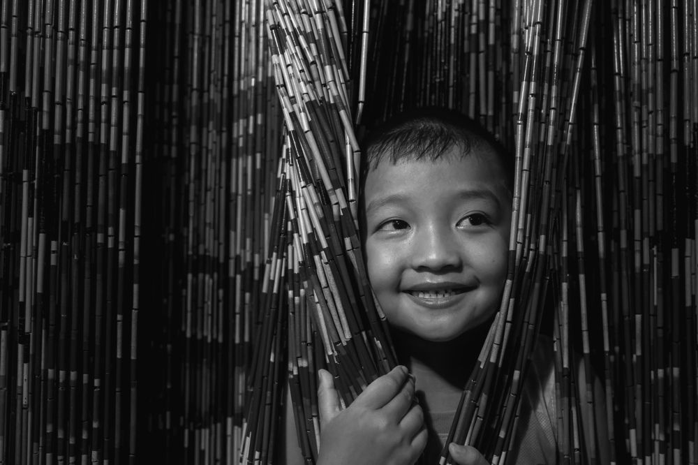 Children in traditional craft villages.