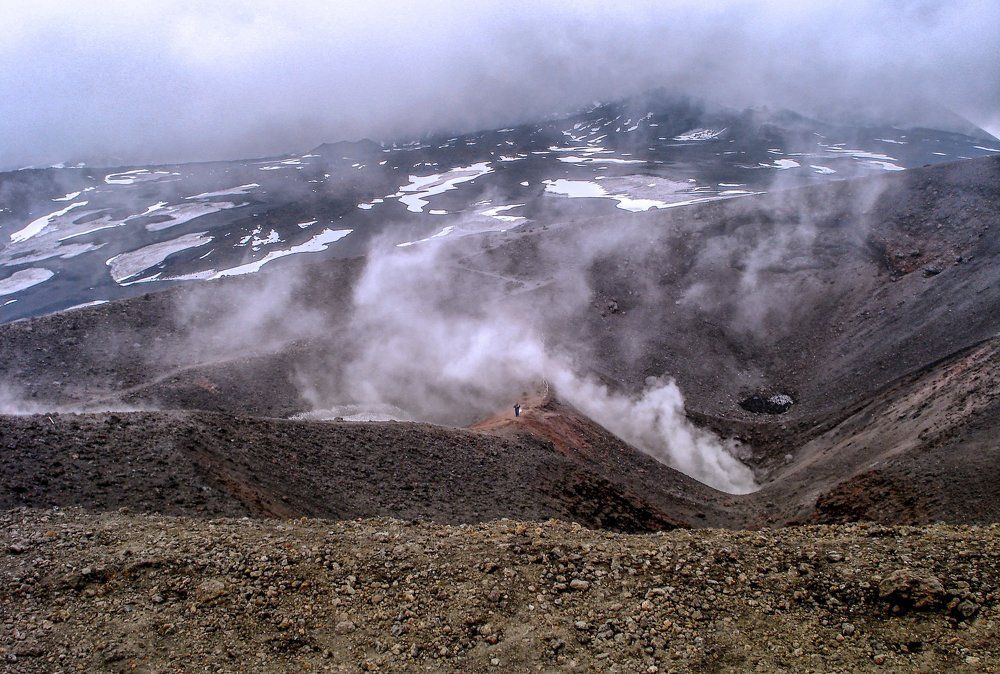 Идущий к кратеру