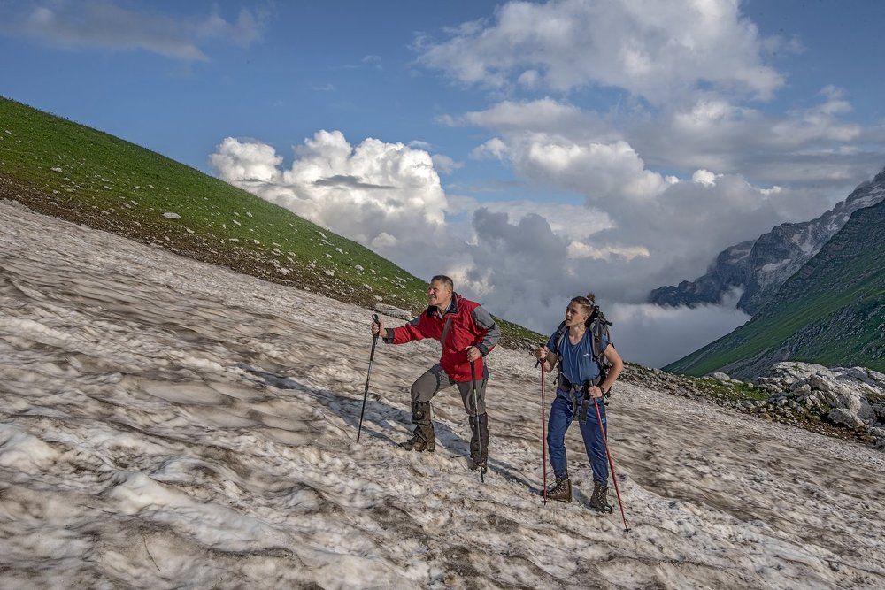 Летом по снегу