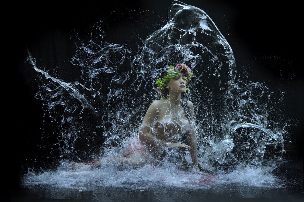 Photograph by Lê Hồng Tuấn