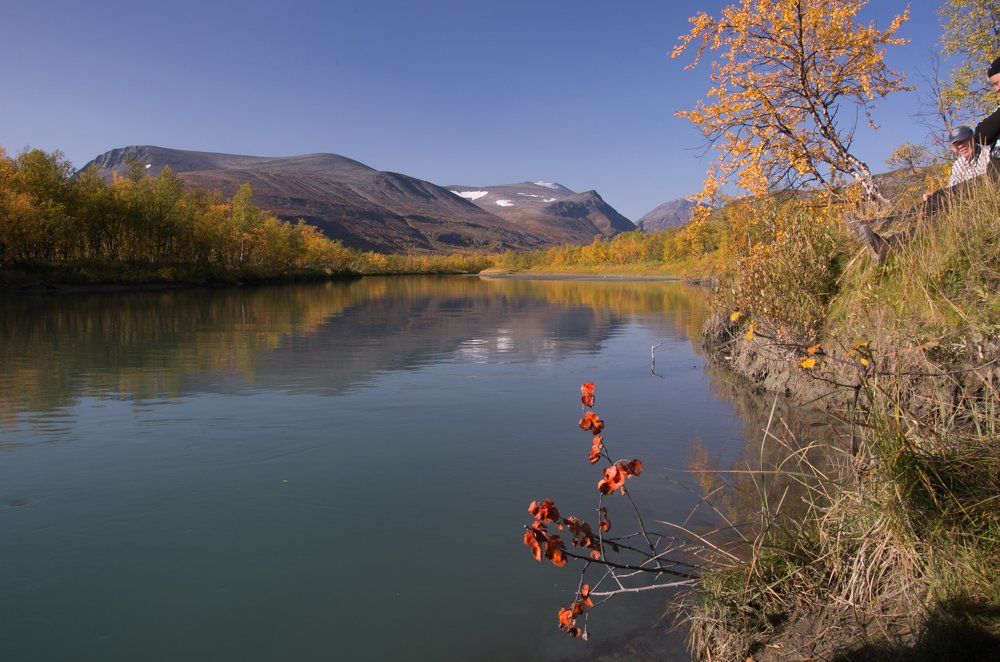 В ожидании лодки