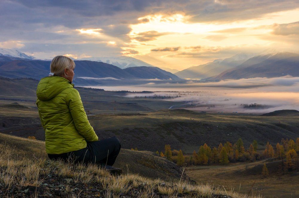 На рассвете в Курайской степи