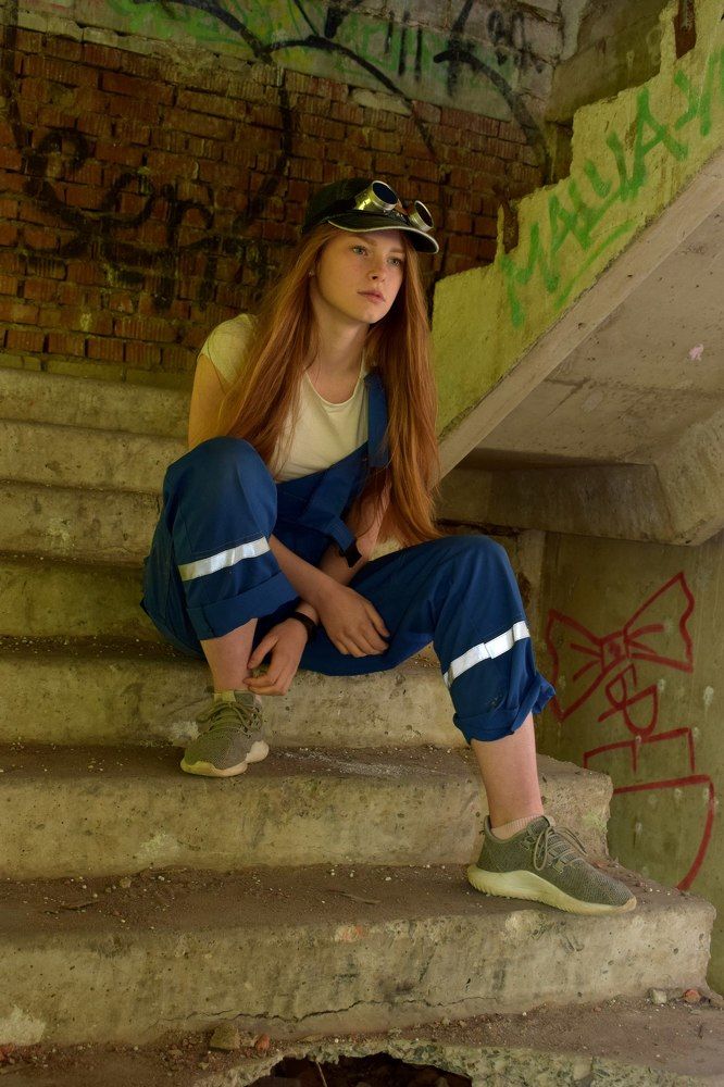 Фото в развалинах