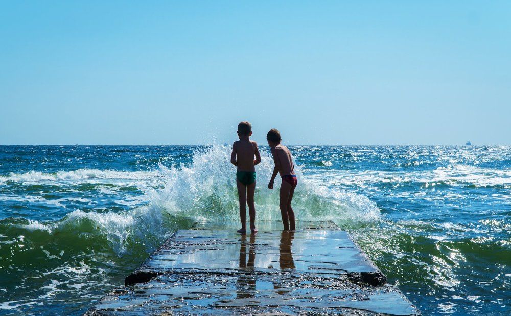 Море волнуется...