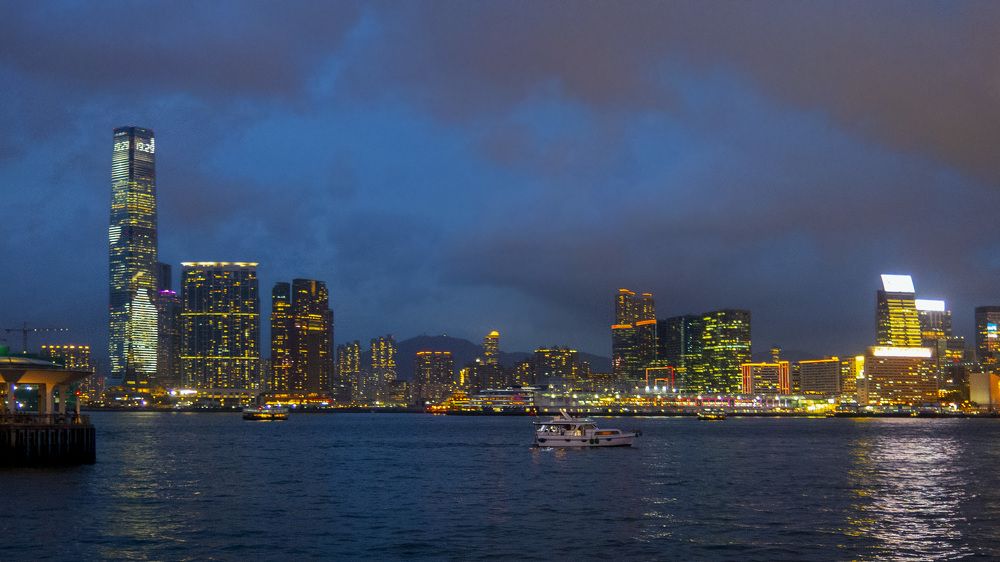 Тихий вечер в Гонконге