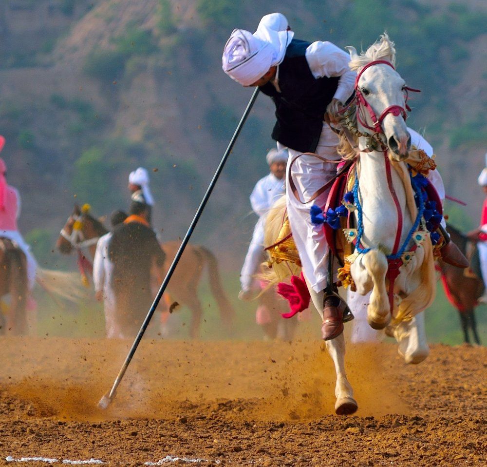 Tent pegging