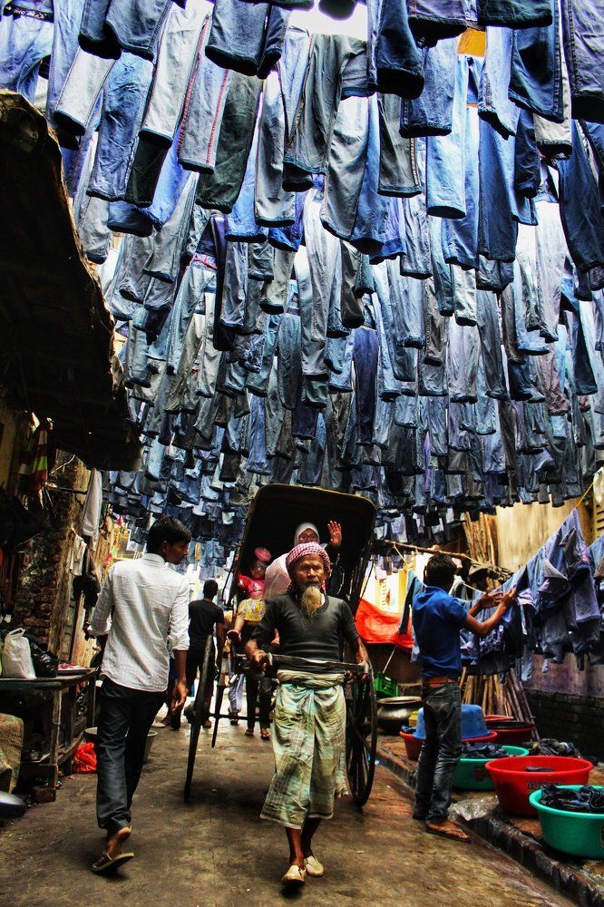 Passing under the jeans roof.