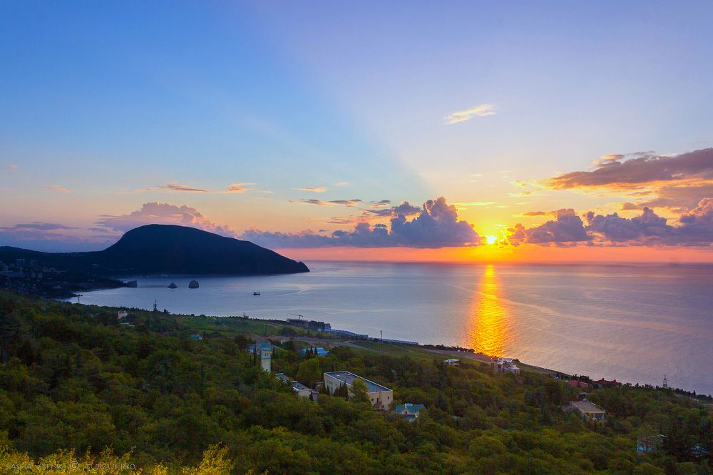 Рассвет в Гурзуфе, лето 2018