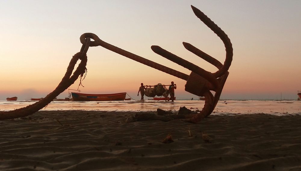 life around in weapon