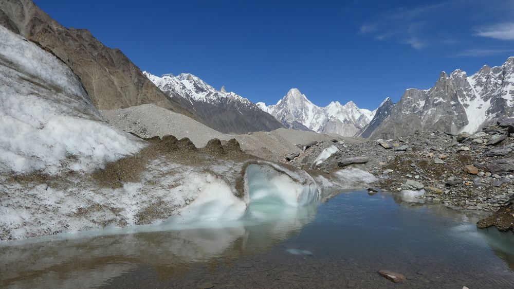 Gachebrum (Beautiful mountain) from glacier Baltoro