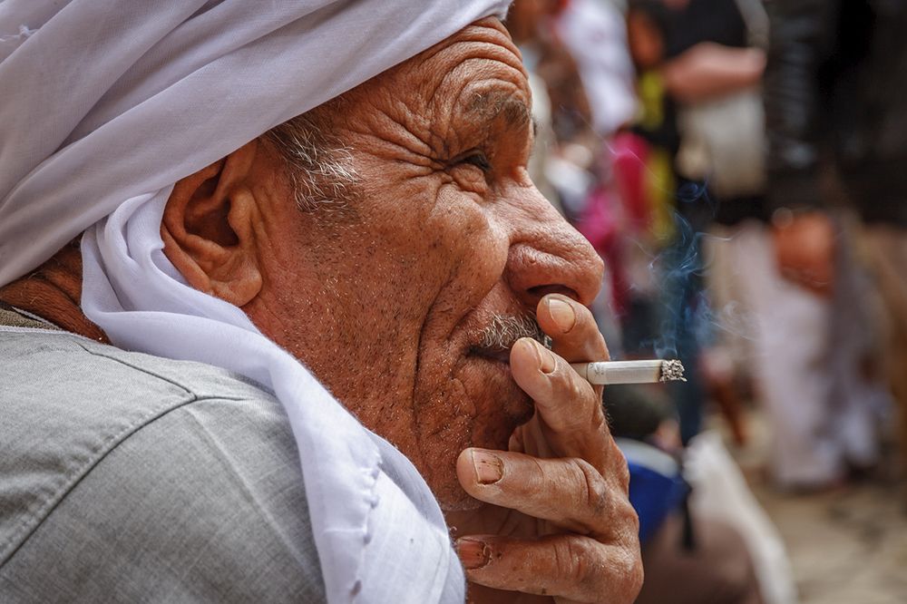 пожилой человек