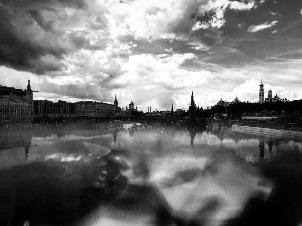 "В капле дождя"