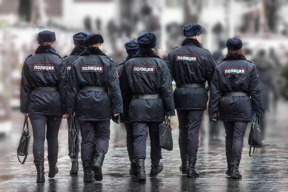 Лицом к народу...