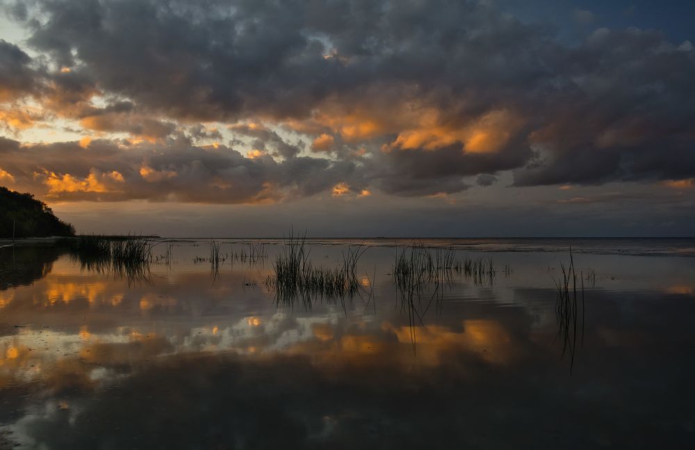 Море. небо. Облака.