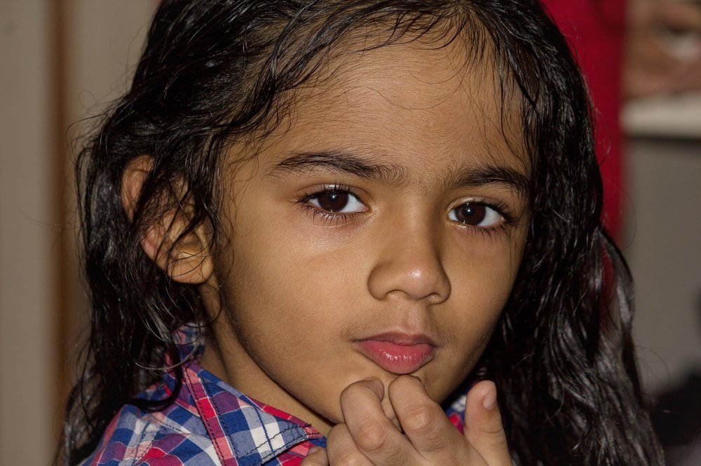 Straight into the eyes