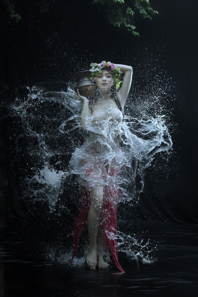 Photograph by Lê Hồng Tuấn