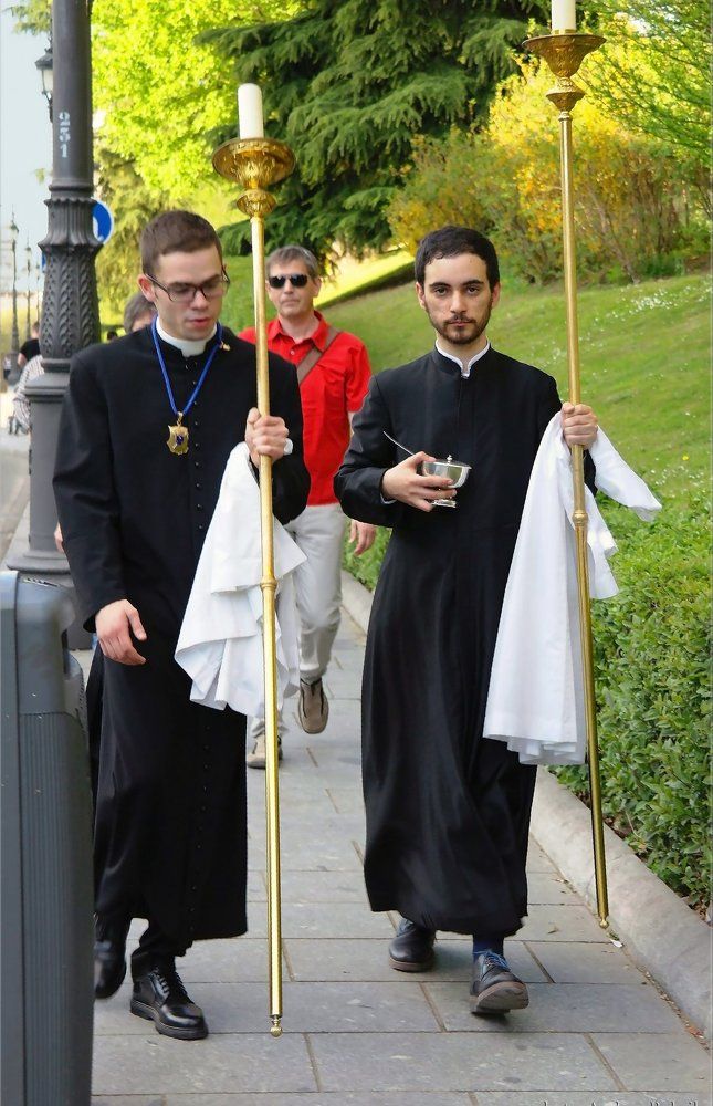 После шествия