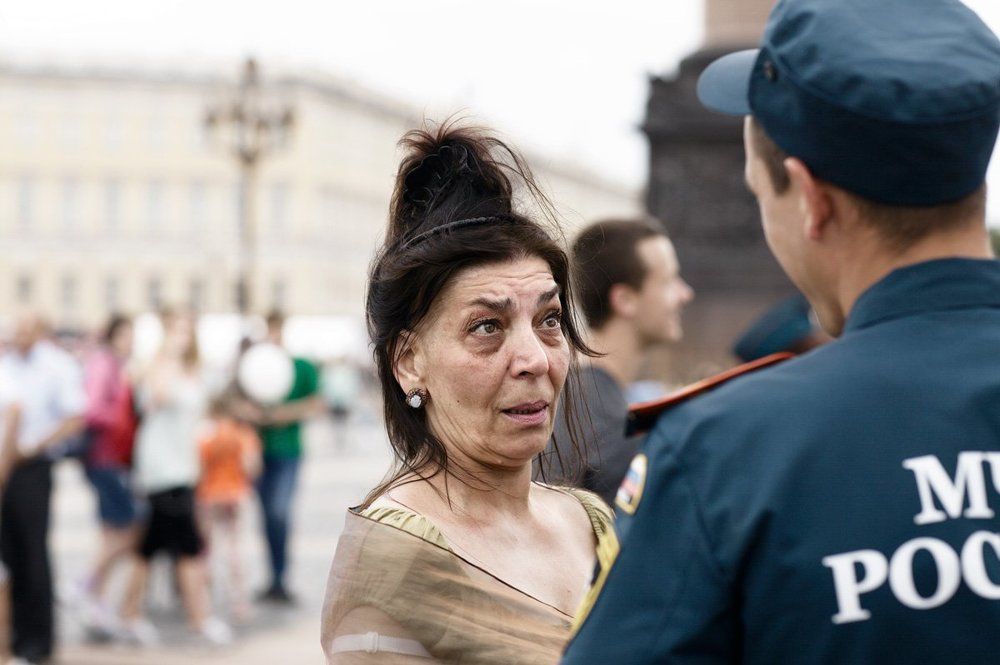 - пожарный выдал мне справку, что дом твой сгорел..