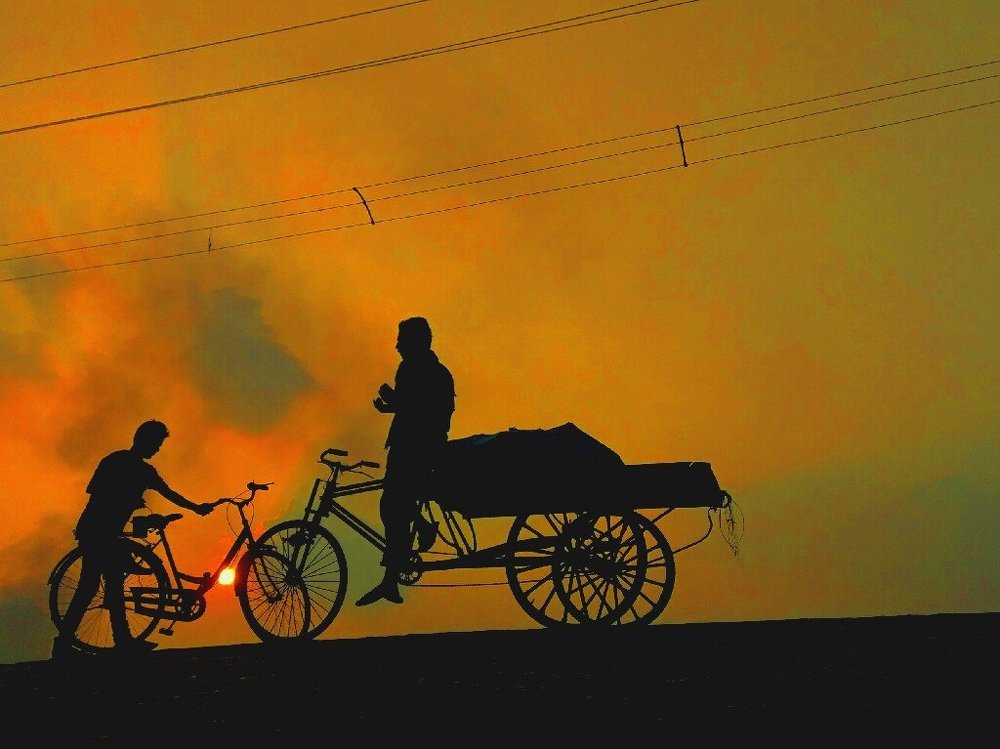 Staged daily life street