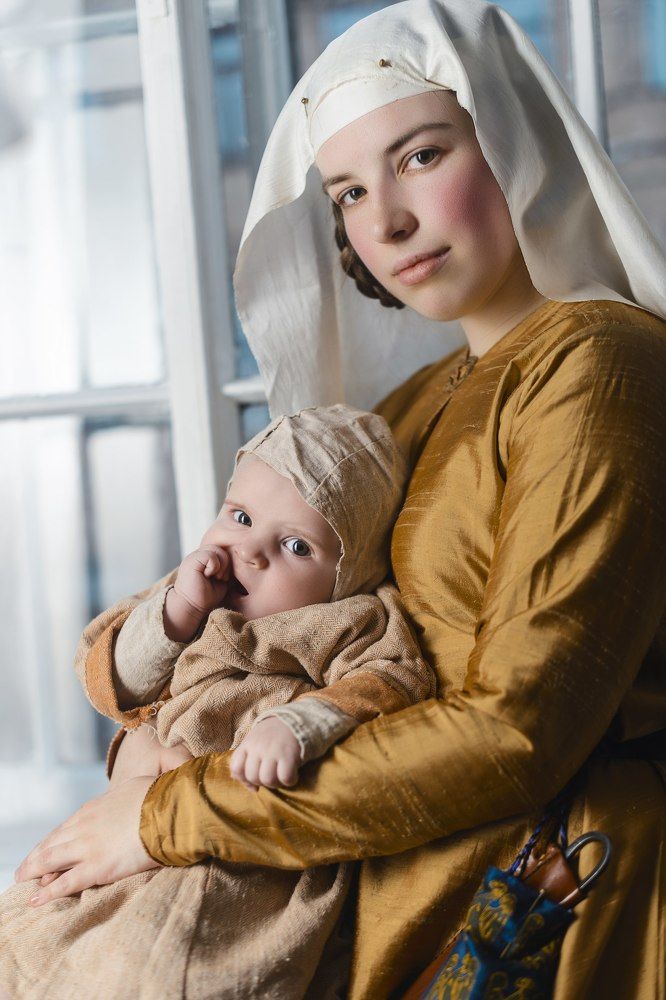 Мария и младенец