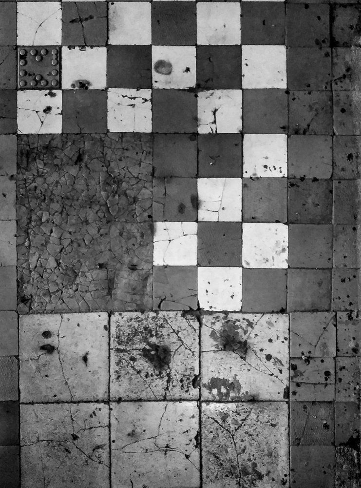 Черно-белая игра