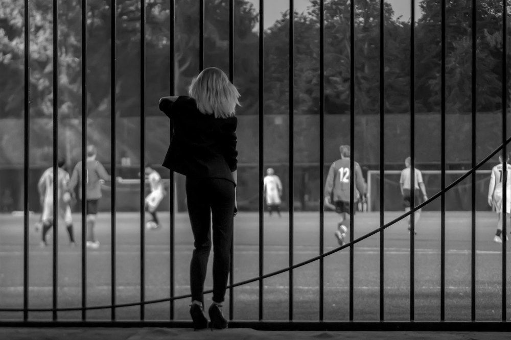 Девочка которая хотела играть в футбол.