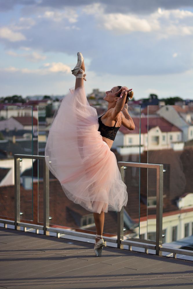 Танцовщица на крыше мира