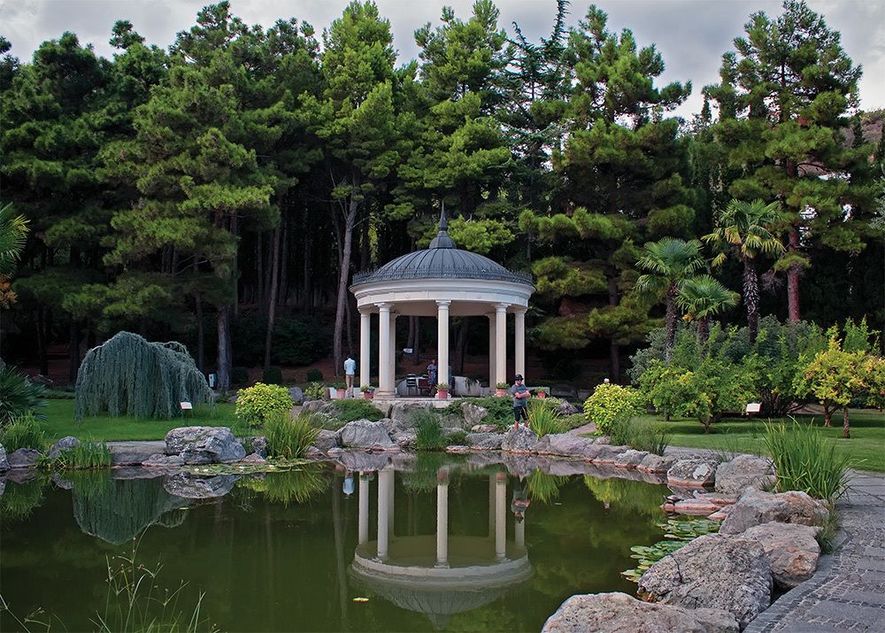 Крым - жемчужина земного шара.