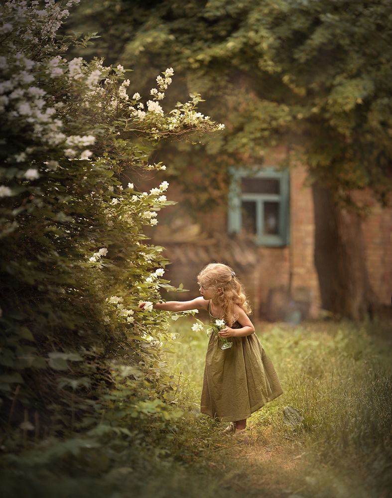 Маленькая садовница