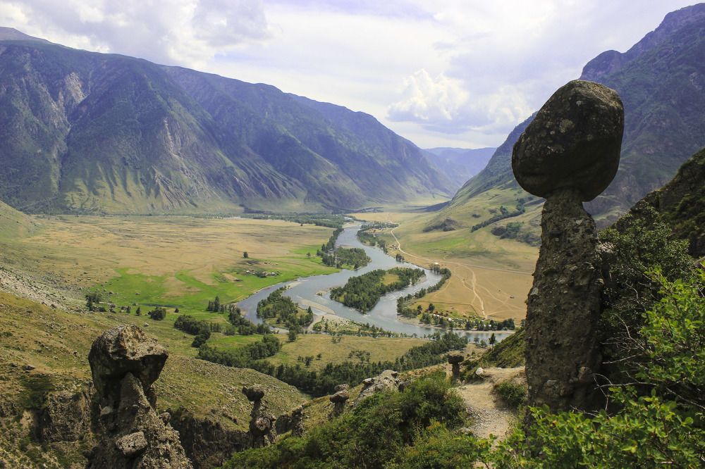 Причудливые каменные грибы