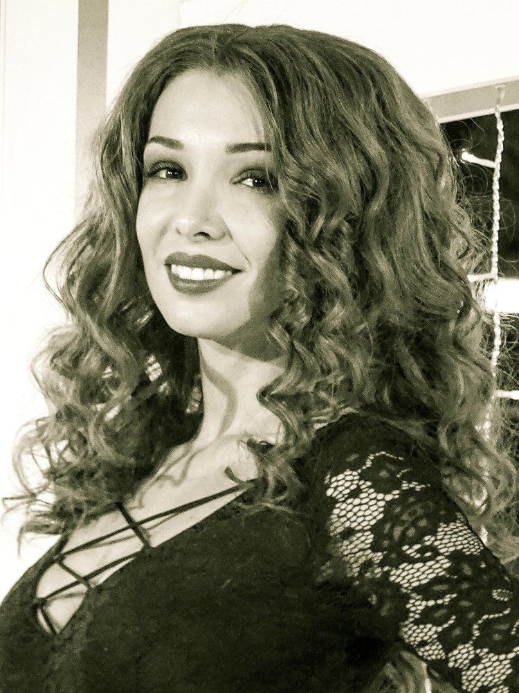 Лучезарная модель...